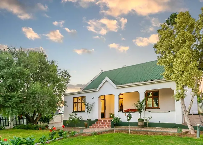 Ravenscliff Villa