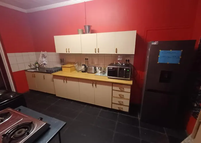 Karoo Refresh Cheerful 2 Bedroom House